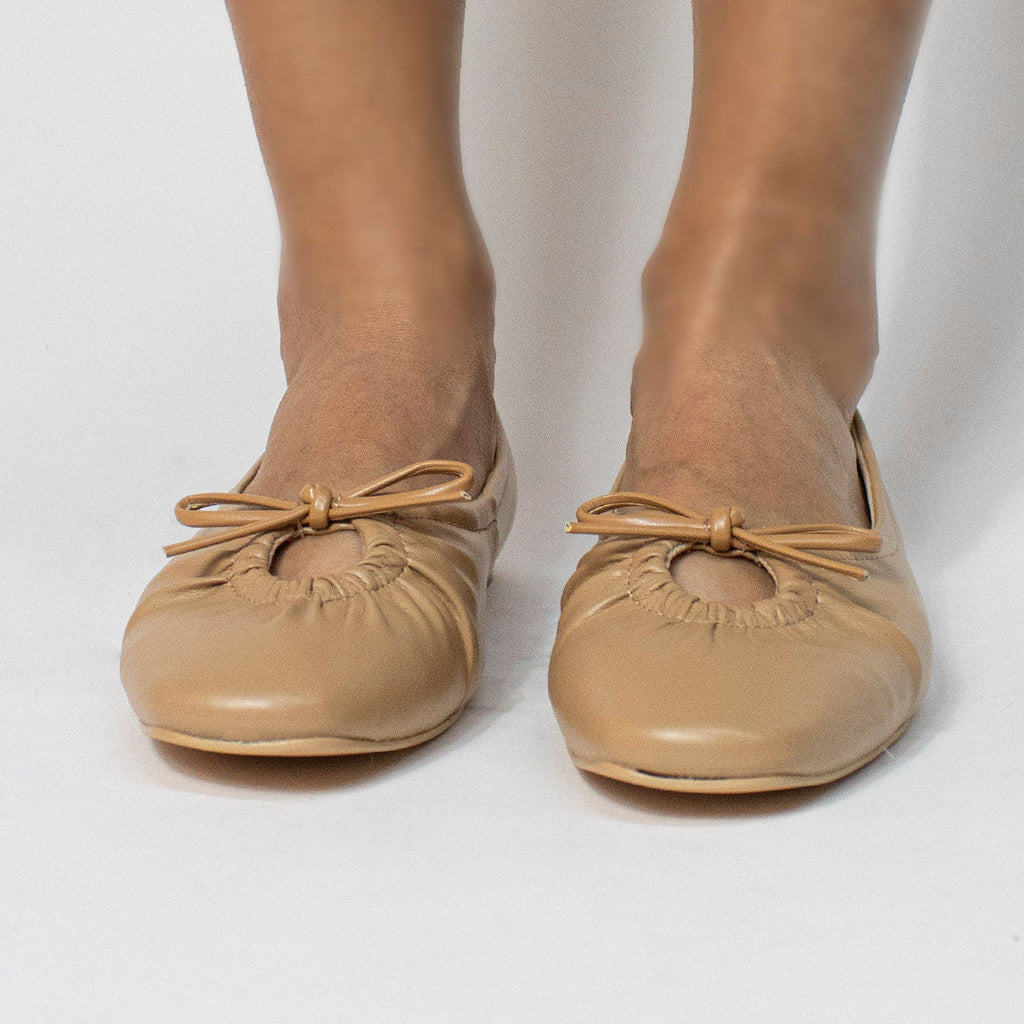 Flat 2213 Camel - KiraZapatería